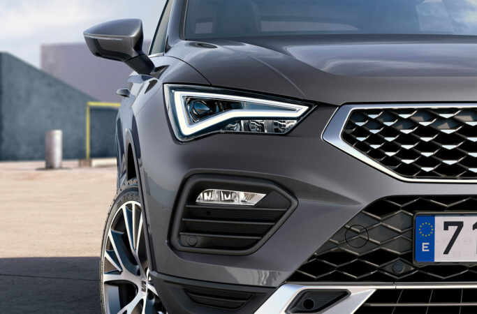 Face avant droit Seat Ateca